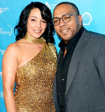 Timbaland used to be married to Monique Mosley and now are separated.